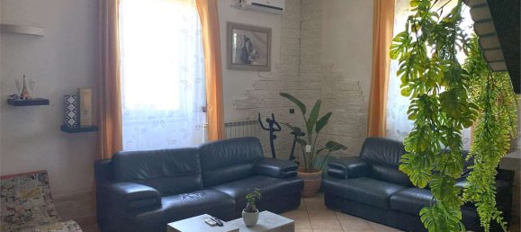 3 bedrooms Apartment in Quarrata, Italy No. 335094 6