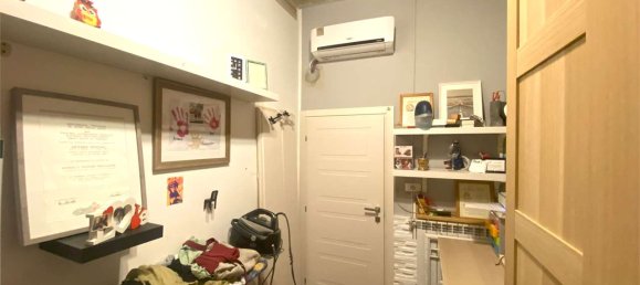 3 bedrooms Apartment in Quarrata, Italy No. 335094 25