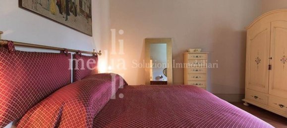 6 rooms Apartment in Terricciola, Italy No. 59553 11