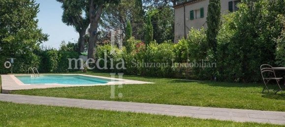 6 rooms Apartment in Terricciola, Italy No. 59553 8
