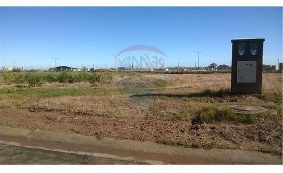 Земельный участок в Эскобар, Аргентина № 118346