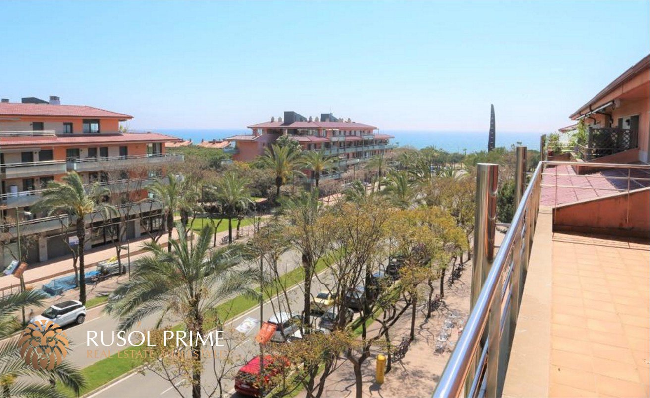 3 bedrooms Penthouse in Gava, Spain No. 24