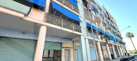 1 room Commercial property in Barletta, Italy No. 28049 3