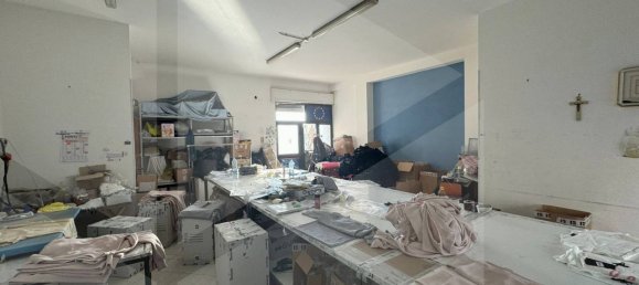 1 room Commercial property in Barletta, Italy No. 28049 8