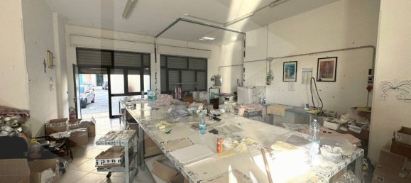 1 room Commercial property in Barletta, Italy No. 28049 4