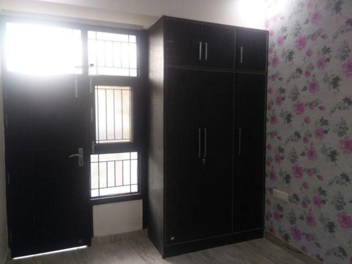 2 bedrooms House in Ghaziabad, India No. 58511