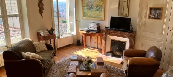 1 bedroom Apartment in Lyon, France No. 351148 2