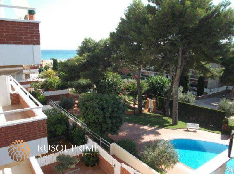 Apartamento de 3 dormitorios en Coma-Ruga, Spain No. 288