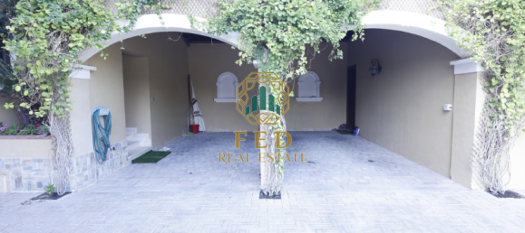 Villa de 7 dormitorios en The Villa, UAE No. 8104 4