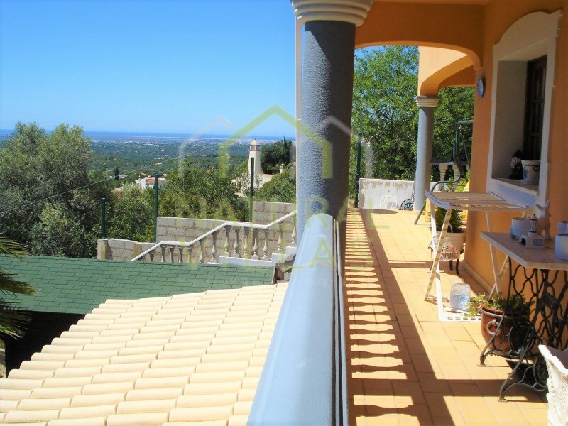 5 bedrooms Villa in Faro, Portugal No. 67685