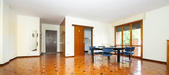 3 Schlafzimmer Wohnung in Bergamo, Italy, Nr. 335392 4