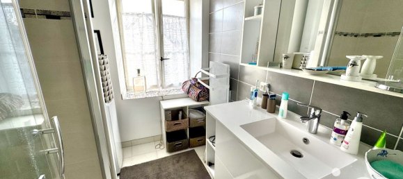 3 bedrooms House in Garchy, France No. 204554 8