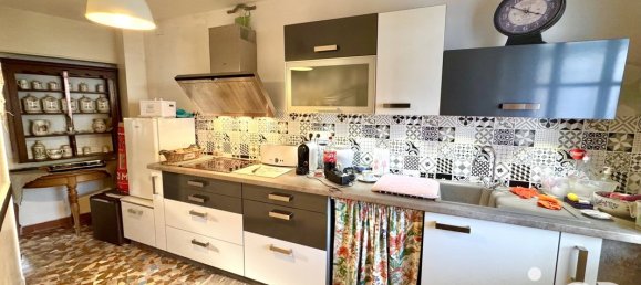 3 bedrooms House in Garchy, France No. 204554 6