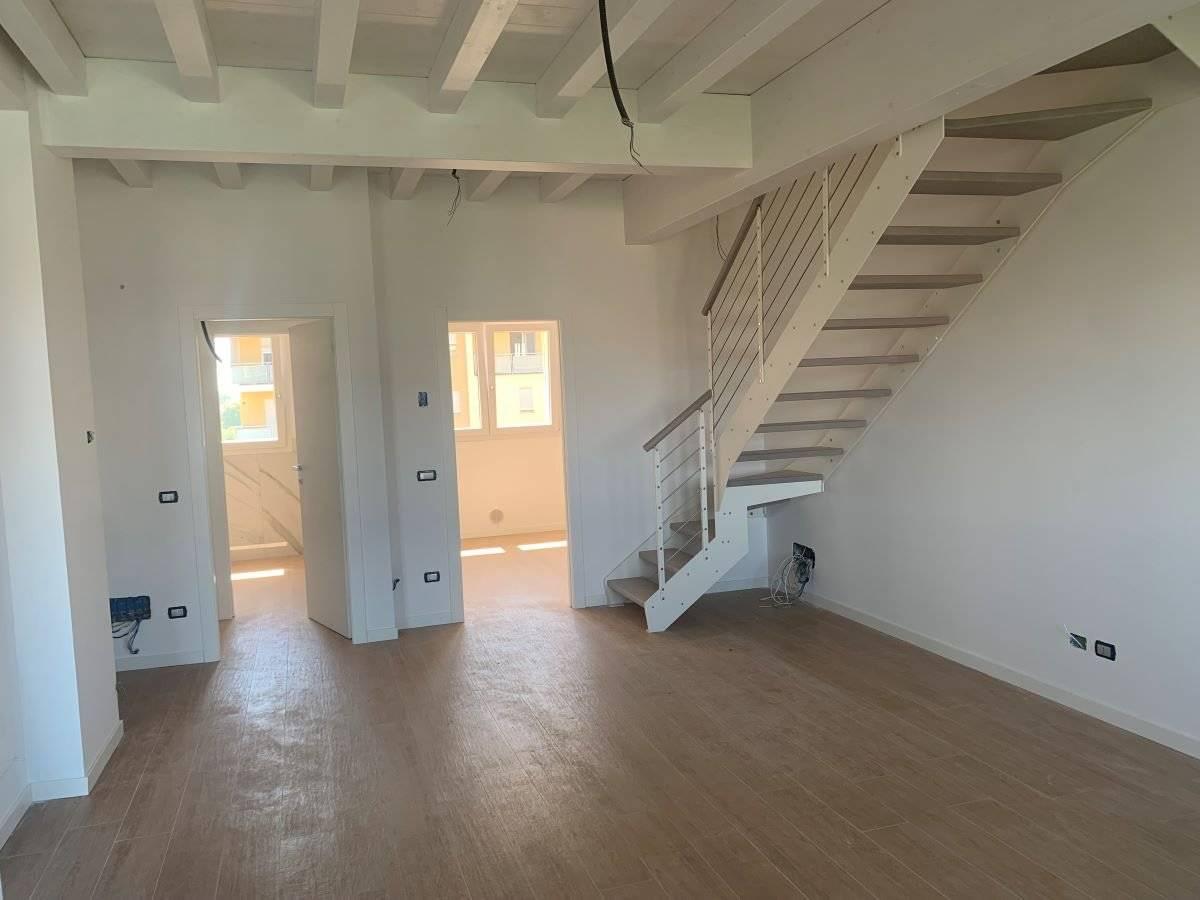 4-Zimmer Wohnung in San Giuliano Milanese, Italy, Nr. 33678