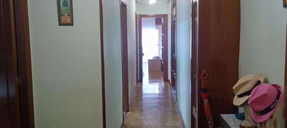 Apartamento de 3 dormitorios en Palencia, Spain No. 110084 6