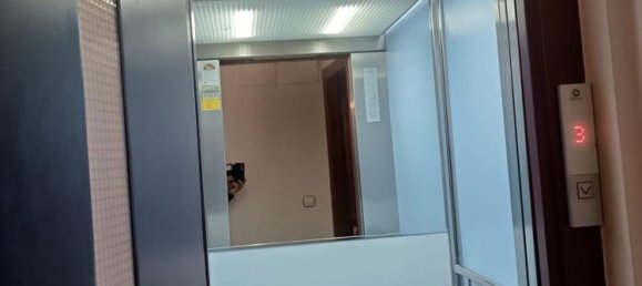 Apartamento de 3 dormitorios en Palencia, Spain No. 110084 5