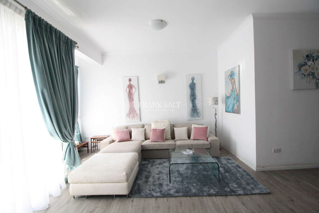 Квартира с 2 спальнями в Сент-Джулианс, Мальта № 10673