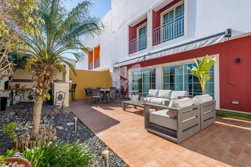 5 bedrooms Villa in Olhao, Portugal No. 111132