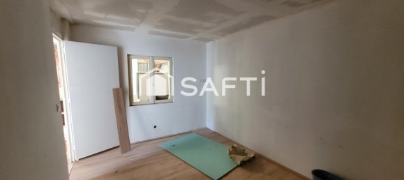 Edifício de 1 divisão em Descartes, France N.º 272973 6