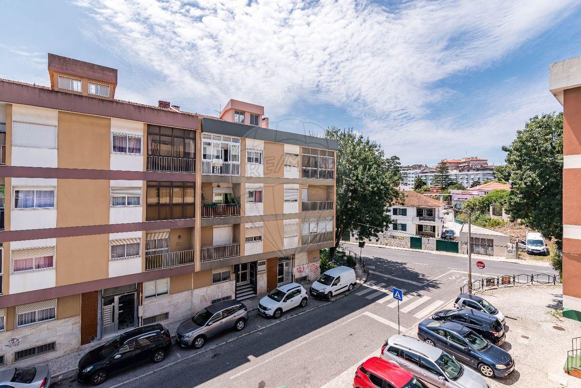 Квартира с 3 спальнями в Синтра, Португалия № 58037