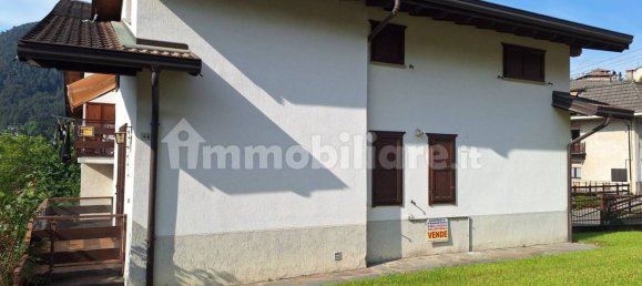 3 bedrooms Apartment in Borno, Italy No. 257459 2