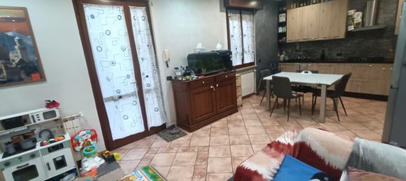 Ático de 3 habitaciónes en Castelleone, Italy No. 5484 10