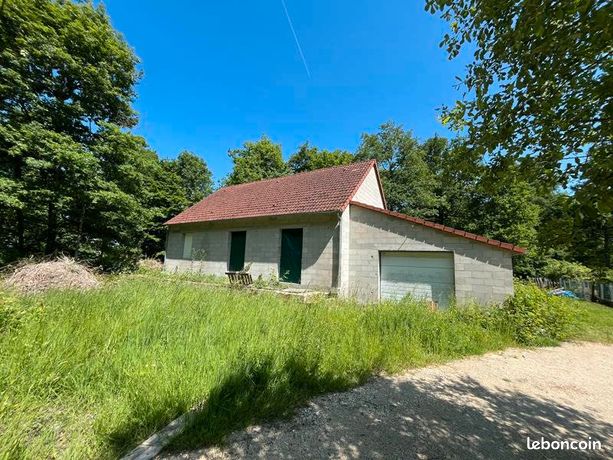 Studio in Couddes, France No. 301870