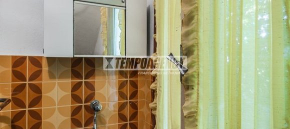 4 Schlafzimmer Doppelhaus in Serramazzoni, Italy, Nr. 372787 11