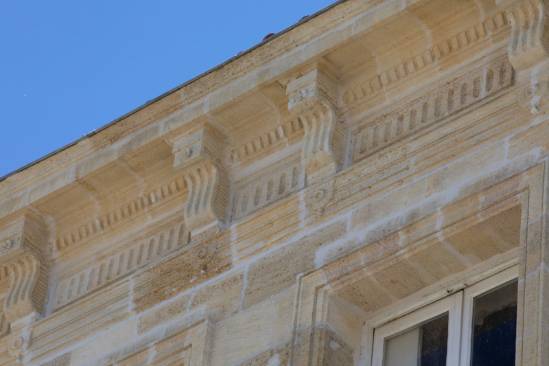 3 bedrooms Apartment in Bordeaux, France No. 103607