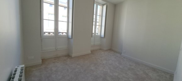 3 bedrooms Apartment in Bordeaux, France No. 103607 10