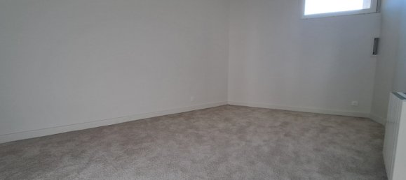 3 bedrooms Apartment in Bordeaux, France No. 103607 2