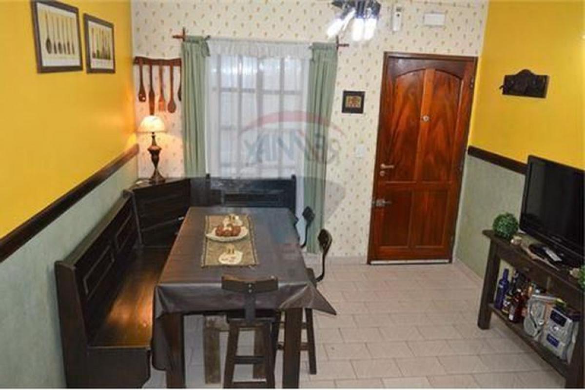 2 bedrooms House in General San Martin, Argentina No. 12631