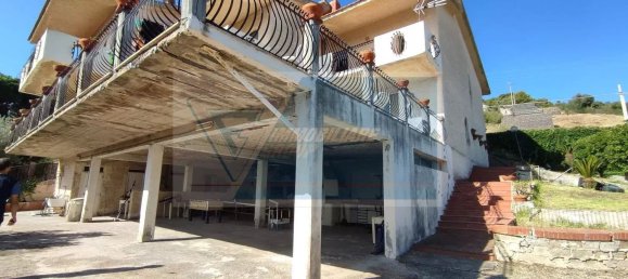 Вилла с 4 спальнями в Аугуста, Италия № 331669 15