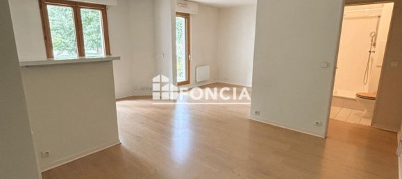 2 rooms Apartment in Sceaux, France No. 283003 2