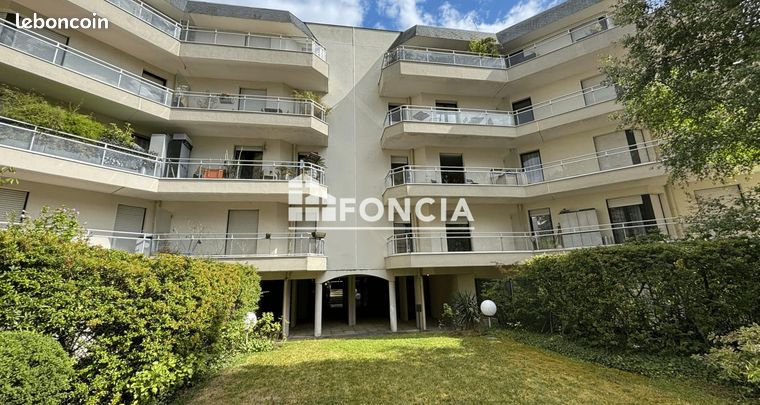 2 rooms Apartment in Sceaux, France No. 283003