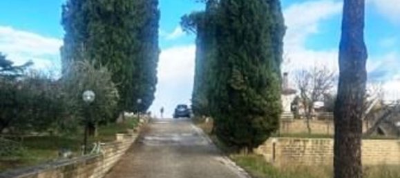 Villa de 4 habitaciónes en Castelnuovo di Porto, Italy No. 44113 43