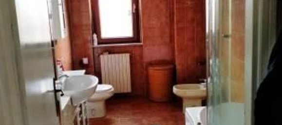 Villa de 4 habitaciónes en Castelnuovo di Porto, Italy No. 44113 11