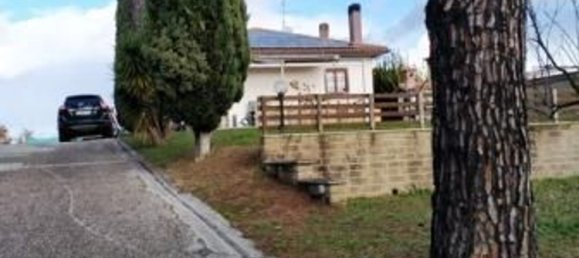 Villa de 4 habitaciónes en Castelnuovo di Porto, Italy No. 44113 9