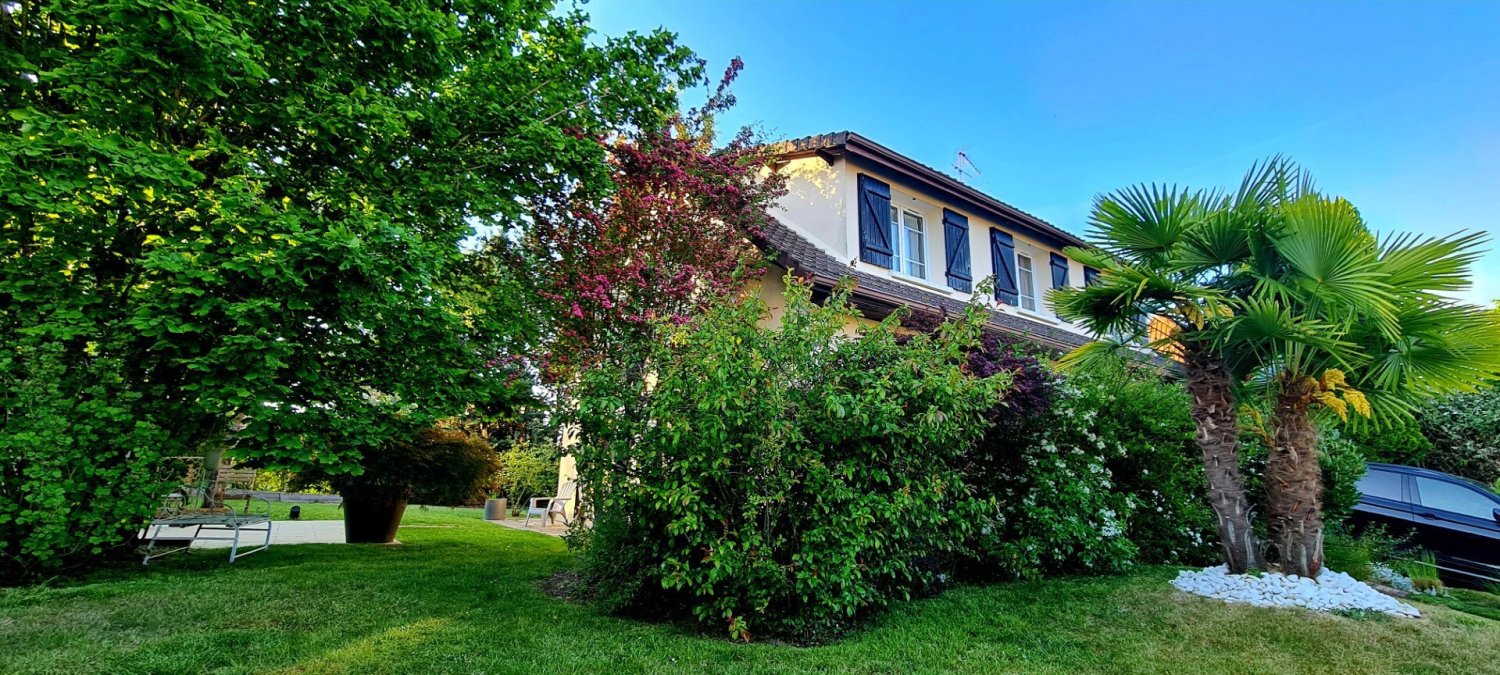 Casa T4 em Saint-Arnoult-en-Yvelines, France N.º 166393