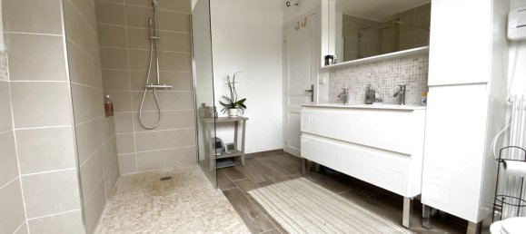 Casa T4 em Saint-Arnoult-en-Yvelines, France N.º 166393 12