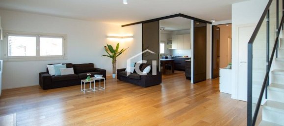 3 bedrooms Penthouse in Pescantina, Italy No. 272898 2