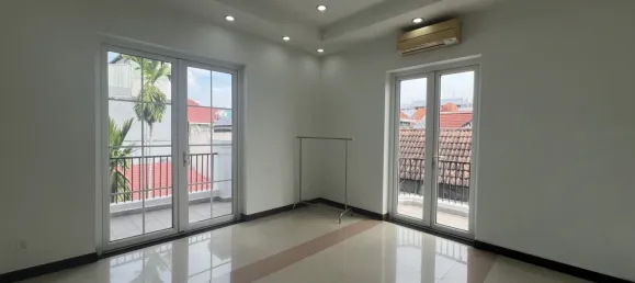 5 chambres house à louer à Thu Duc, Ho Chi Minh, Vietnam № 75233 12