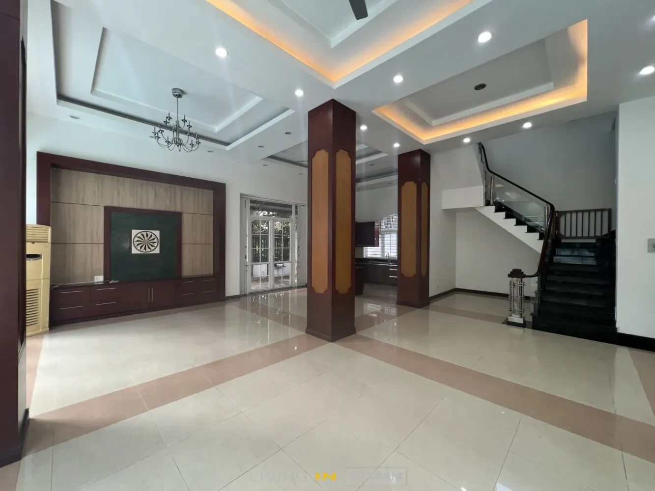 5 chambres house à louer à Thu Duc, Ho Chi Minh, Vietnam № 75233