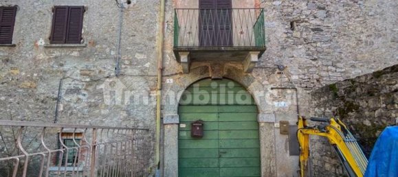 2 bedrooms House in Alta Valle Intelvi, Italy No. 29741 5