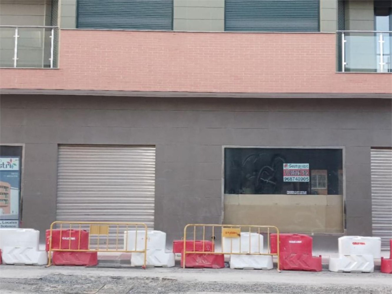 263m² Commercial property in Cehegin, Spain No. 217727