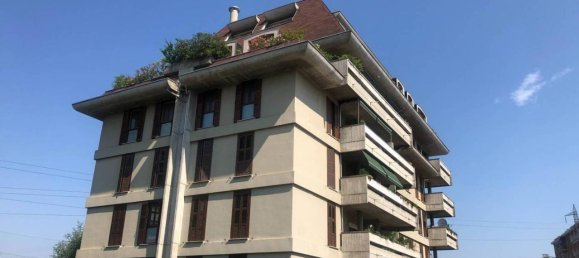 مرآب في Cologno Monzese, Italy 16متر مربع رقم 27268 12