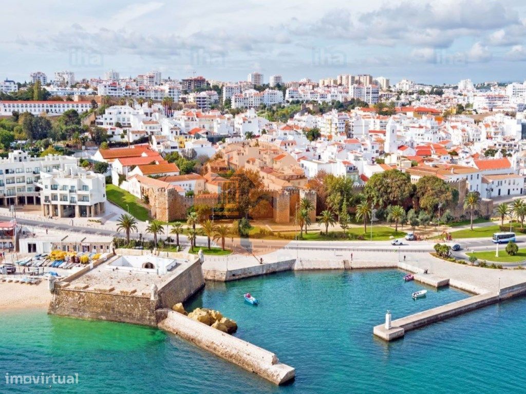 Terreno en Lagos, Portugal 16085 m² No. 50471