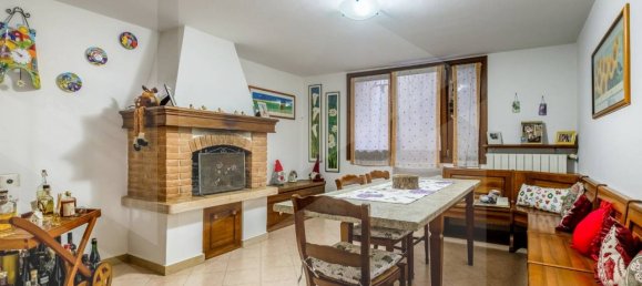 5-salle Maison à Verona, Italy No. 27938 7