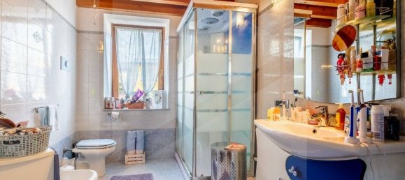 5-salle Maison à Verona, Italy No. 27938 6