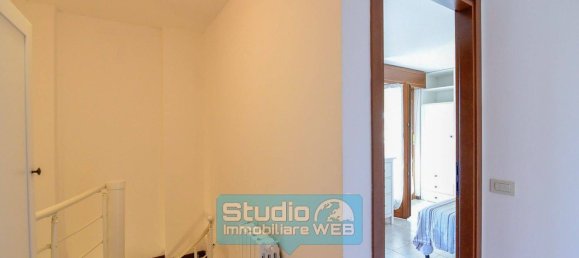 1 Schlafzimmer Wohnung in Mariano Comense, Italy, Nr. 374311 5